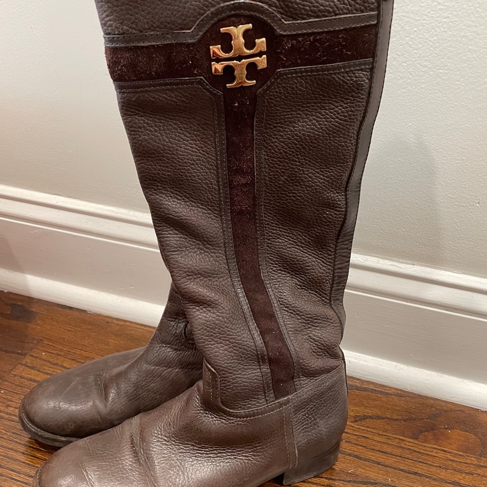Tory Burch boots size 8
